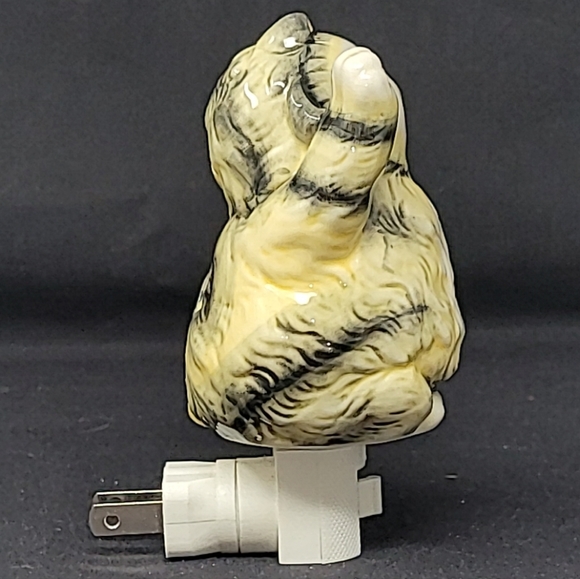 FAT CAT CERAMIC NIGHT-LIGHT WITH SWIVEL PLUG - Picture 6 of 7